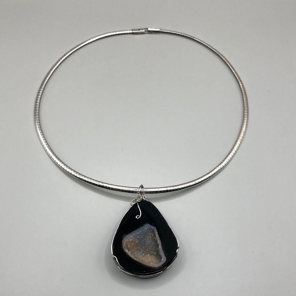 Druzy drusy geode slice pendant stone omega chain necklace statement style.